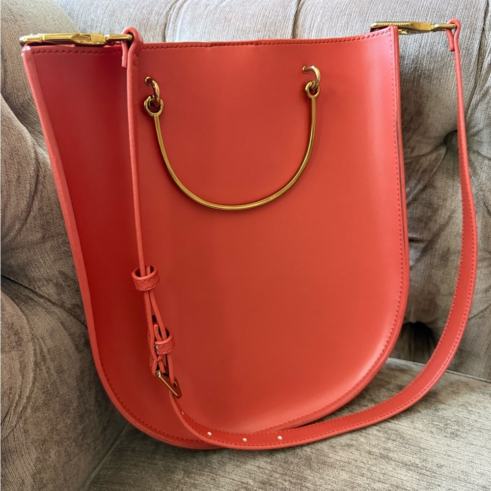 🆕 Charles & Keith Curved Edge‎ Tote Bag Burnt Orange Handbag - Picture 3 of 13